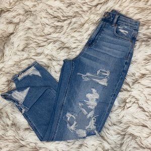 American Eagle Jeans Distressed Curvy Mom Jeans High Rise Size 0 Regular
